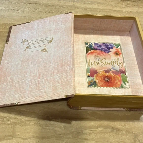 Fake Book Box, it looks like real books used for storage or decoration. - Picture 11 of 14